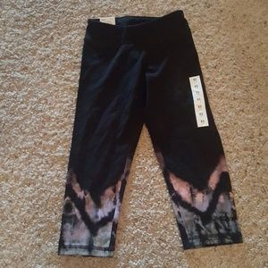 Kohls girls basic yoga Capri pants